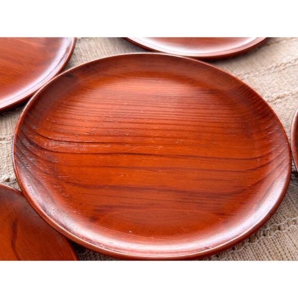Vintage Small Wooden Plates, Japanese Lacquerware (Set of 5) - Picture 8 of 13